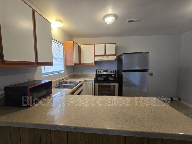 Foto del edificio - 2710 Ingram Rd