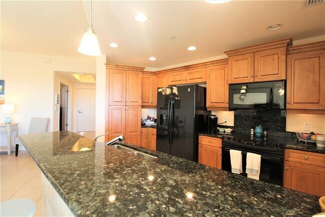 Foto del edificio - 501 Haben Blvd