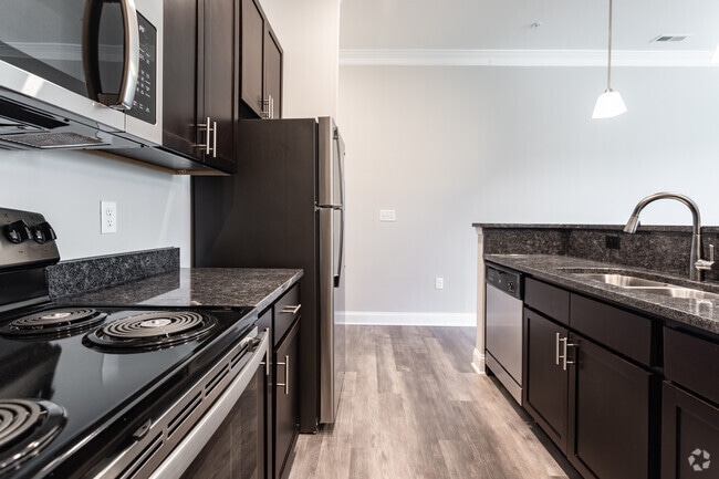 The Bow - The Apartments at Kelton Station