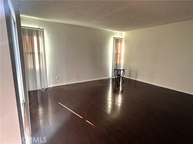 Foto del edificio - 1628 Huntington Dr