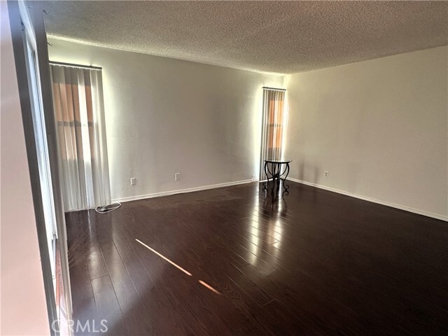 Building Photo - 1628 Huntington Dr