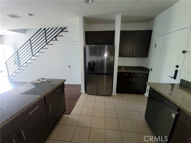 Building Photo - 1488 Rexford Dr