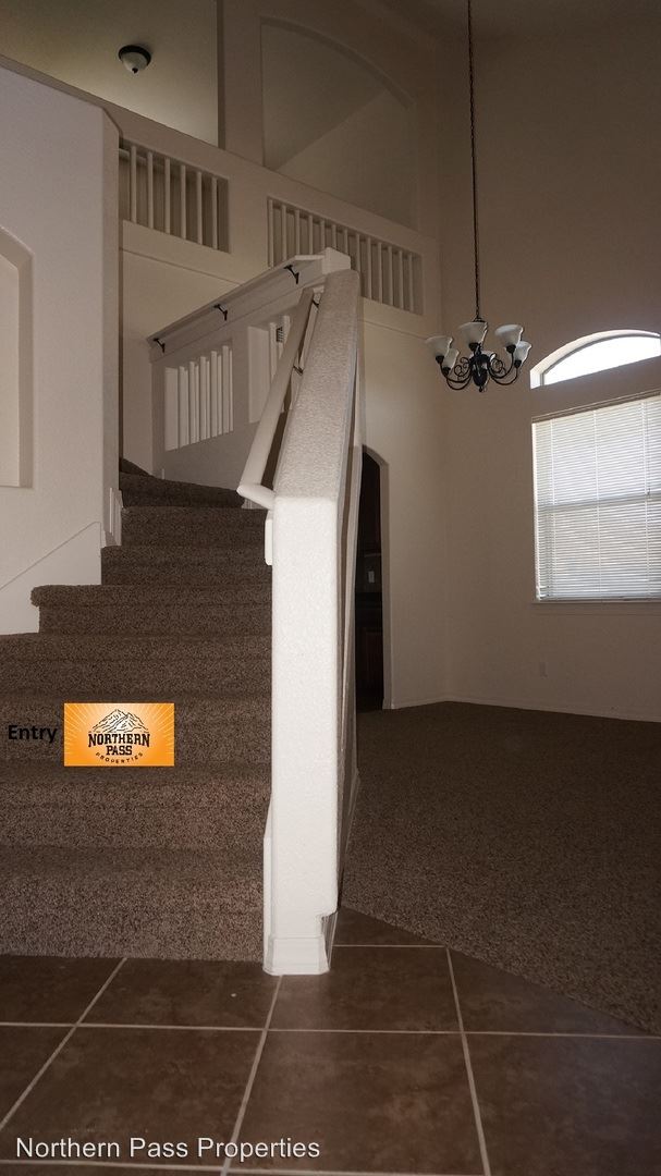 Foto del edificio - 14424 Lacota Point Dr