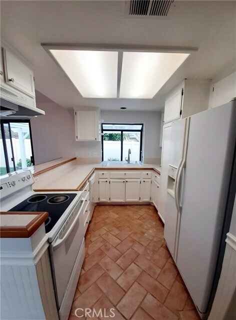 Building Photo - 3512 Sweetwater Cir