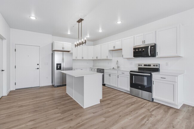 Foto del edificio - 2465 62nd Ave S