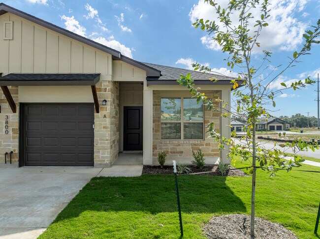 Building Photo - 3800 Pecan Creek Rd