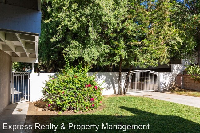 Foto del edificio - 4 br, 2.5 bath House - 5165 Pearblossom Dr