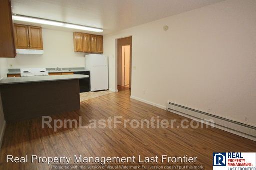 Primary Photo - 1100 E Carney Rd