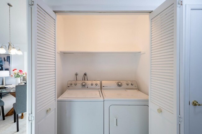 Foto del edificio - 10272 Danube Dr