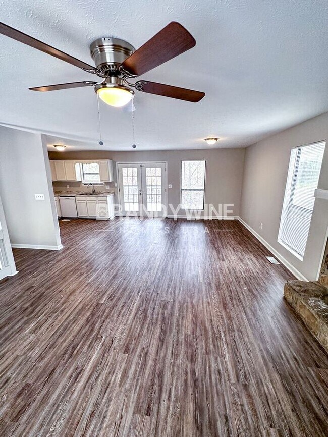 Building Photo - MOVE IN BY JUNE 23rd AND RECEIVE $1000 OFF...