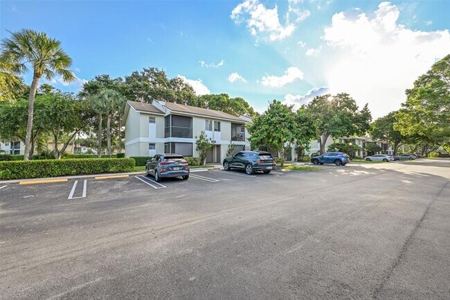 Building Photo - 109 Gardens Dr