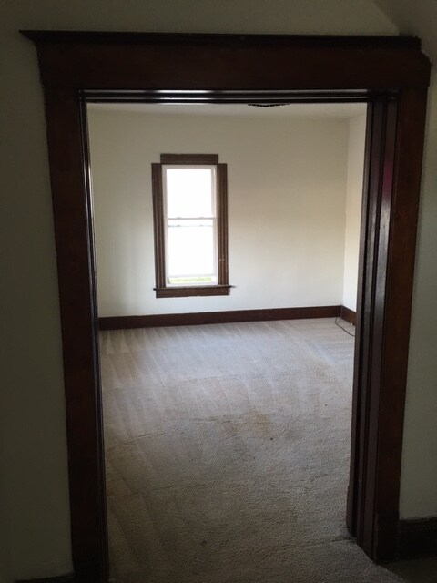 Building Photo - 308 S Prairie St