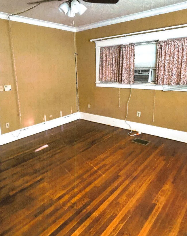Bedroom 2 - Riverview Apartments