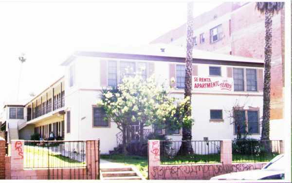 Building Photo - 1164 S Norton Ave