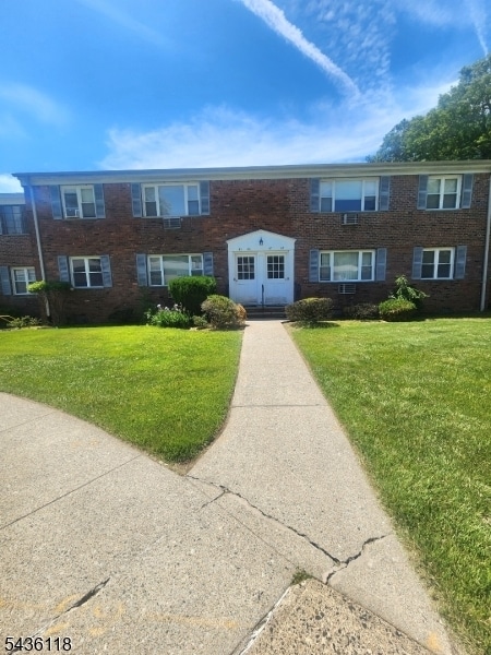Building Photo - 43 Conforti Ave