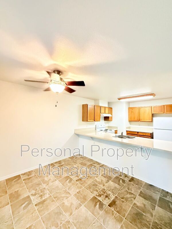Foto del edificio - 3412 NE 66th Ave