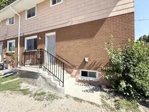 Building Photo - 217 Joseph St