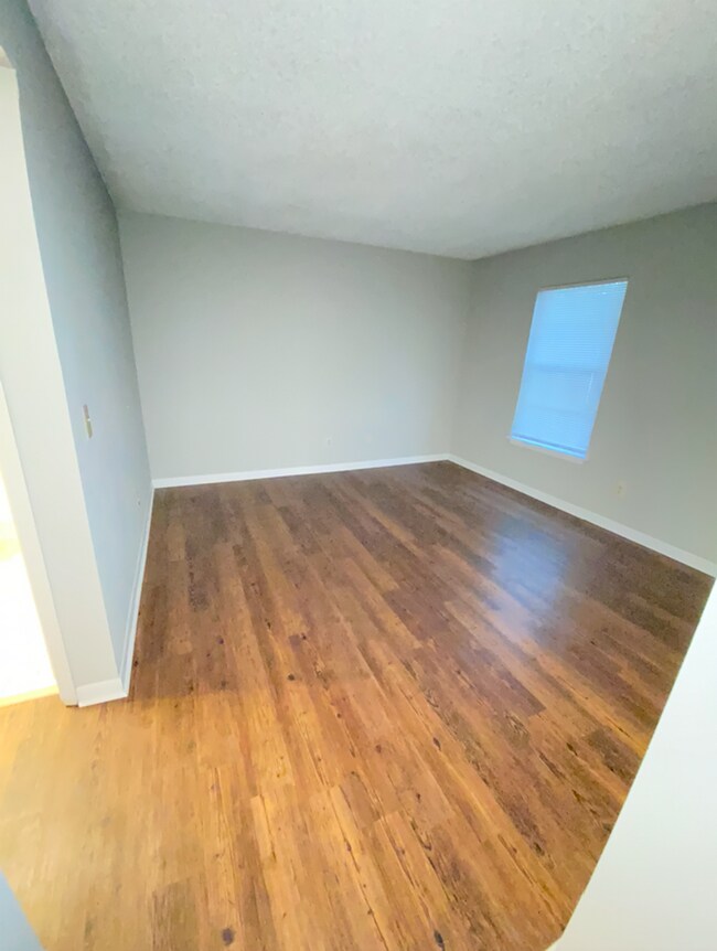 Foto del edificio - Available This Fall!