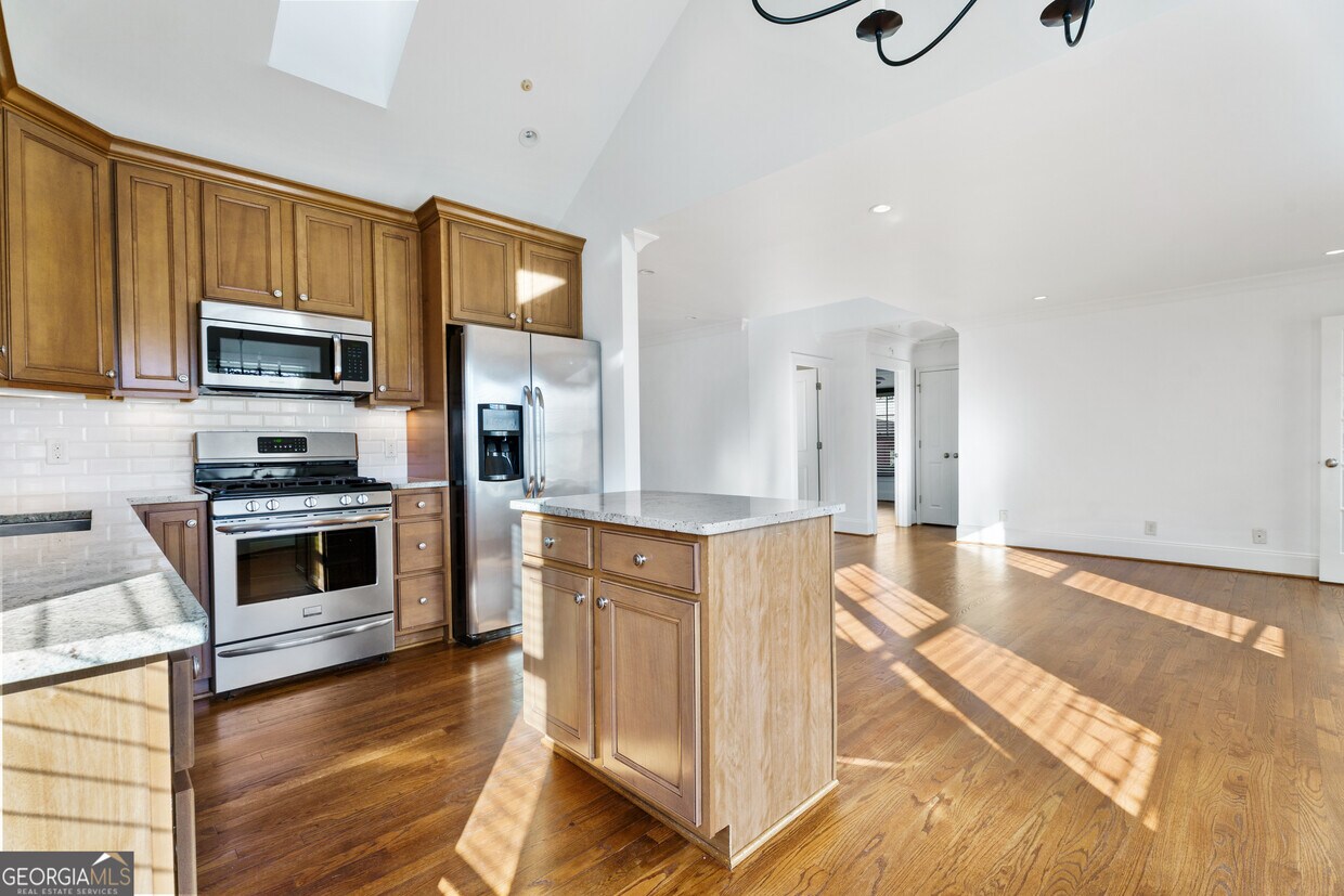 487 Deering Rd NW, Atlanta, GA 30309 House Rental in Atlanta, GA