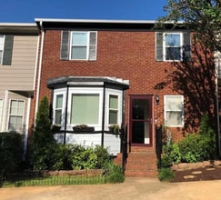 Building Photo - 5617 Woodgate Cir