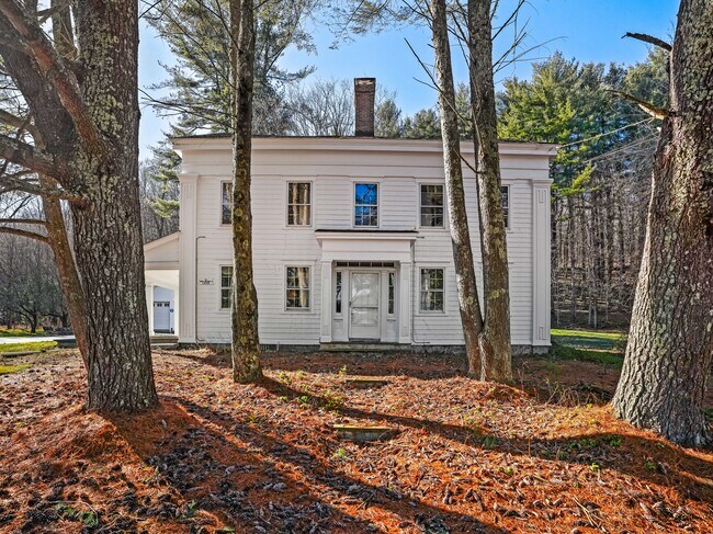 Building Photo - 575 Black Rock Tpke