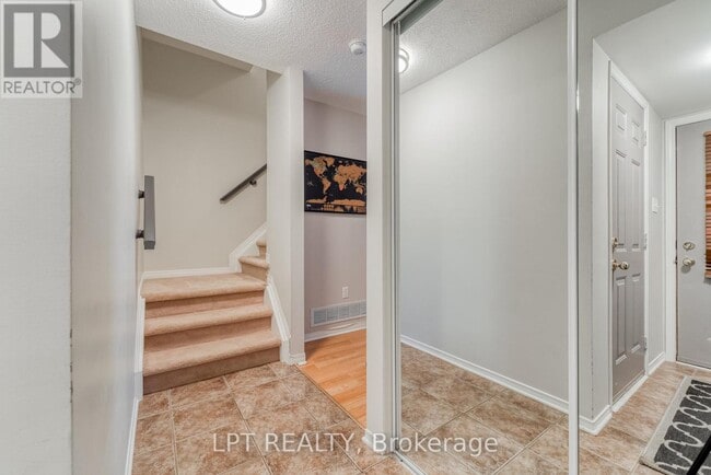 Building Photo - 21 Provender Ave