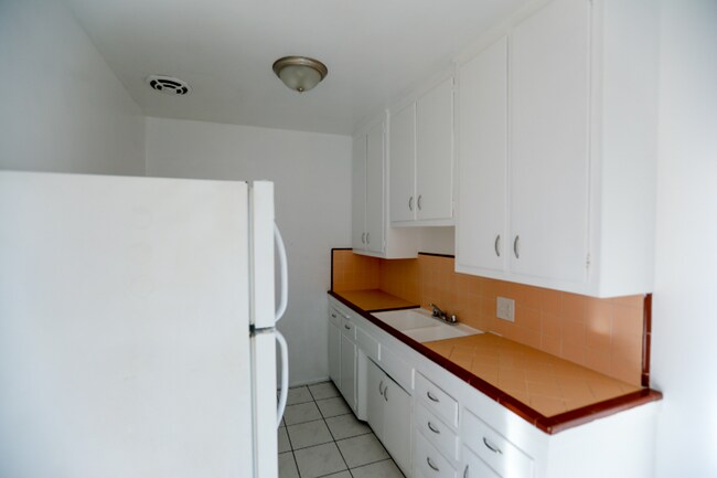 Foto del edificio - 260 S Sycamore Ave