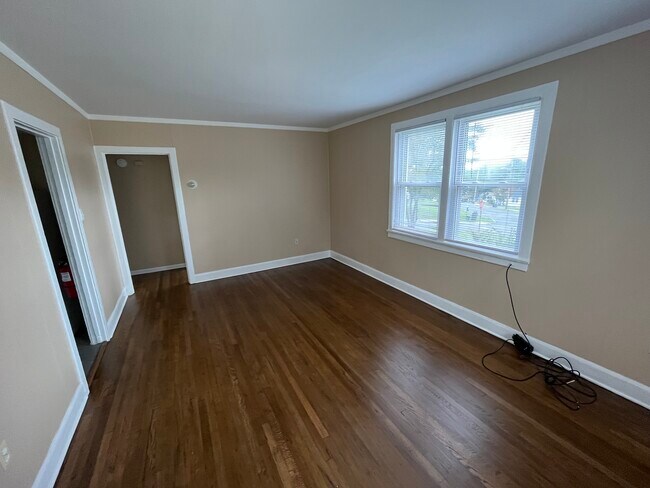 family room - 156 Washington Ave