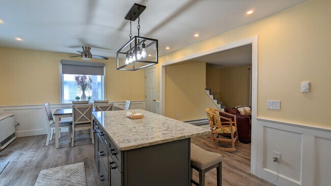 Building Photo - 60 Weirs Rd