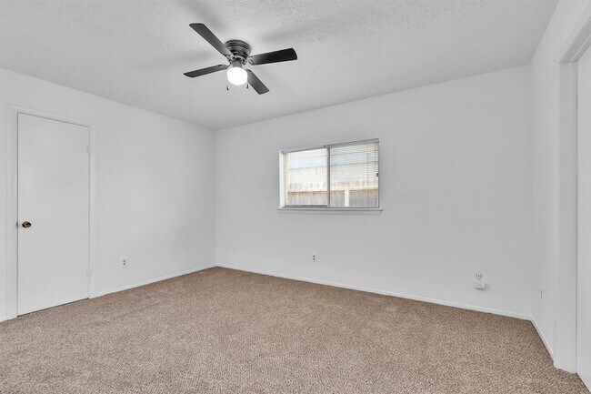 Foto del edificio - 4627 Hickorygate Dr