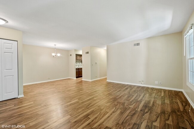 Building Photo - 520 Shorely Dr