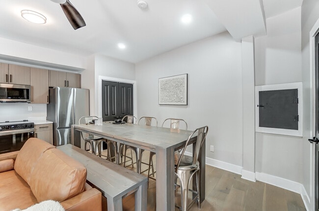 Photo - 2455 W McMicken Ave Apartment