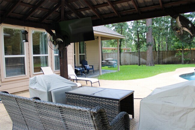 Building Photo - 130 E Lasting Spring Cir