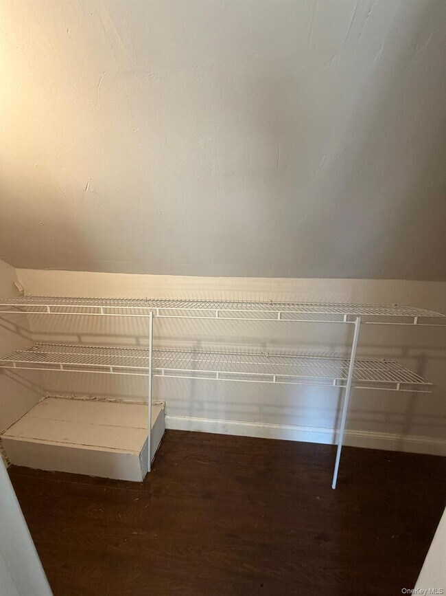 Foto del edificio - 13 Hammersley Ave