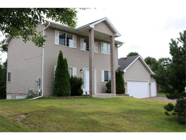 Foto del edificio - 23179 Arrowhead St NW