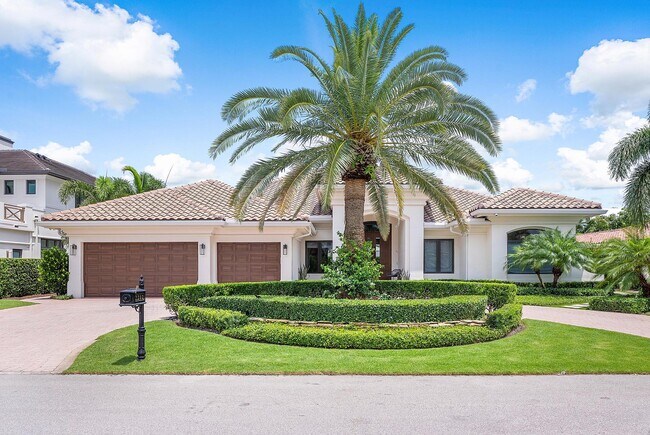 Building Photo - 2212 Acorn Palm Rd