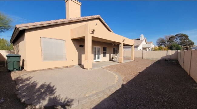 Building Photo - ARROYO VISTA