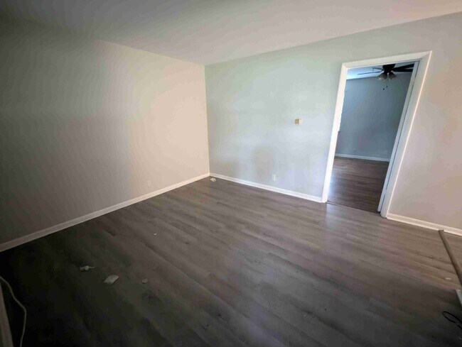 Foto del edificio - 5568 Reidland Rd