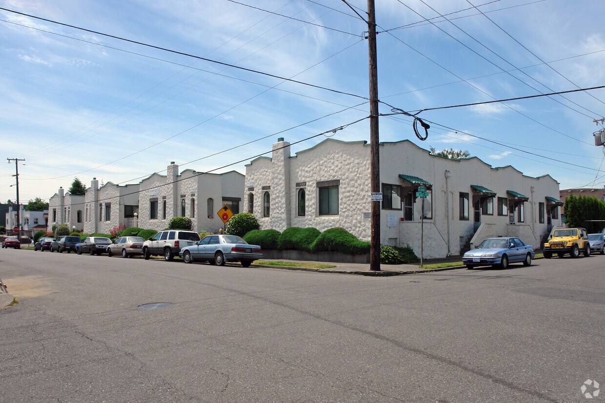 Foto del edificio - Bennett Court