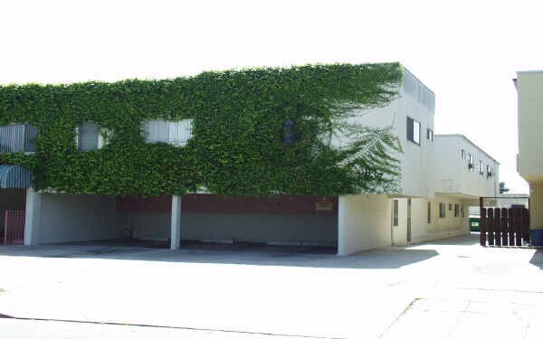 Foto del edificio - 3637 Keystone Ave