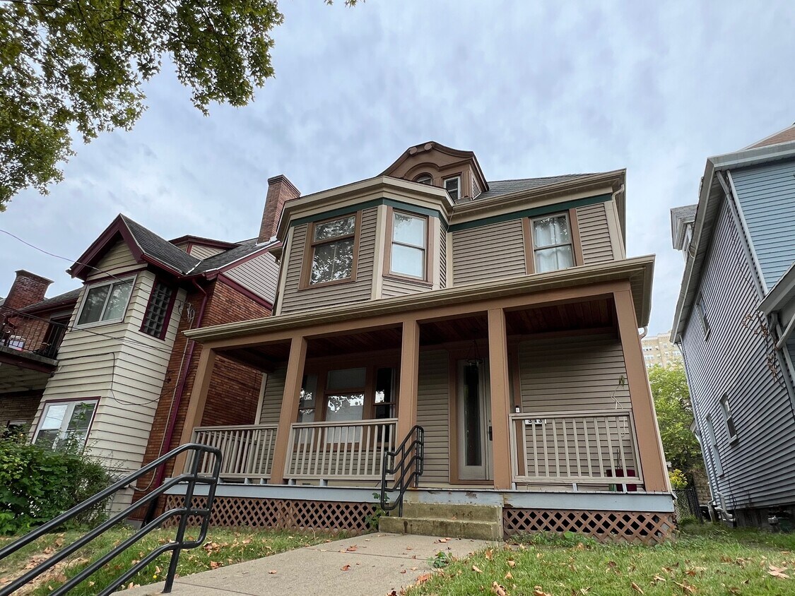 Foto del edificio - 343 Melwood Ave