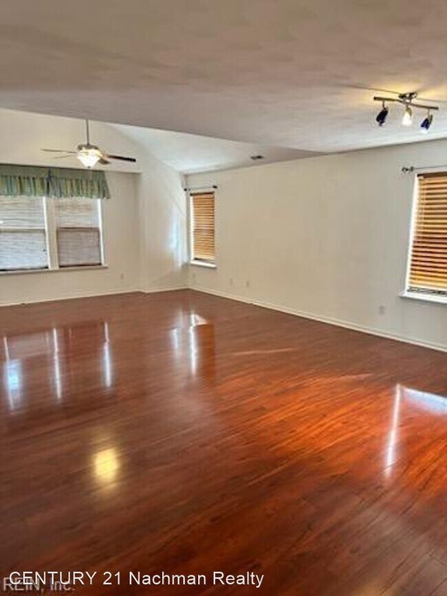 Building Photo - 3 br, 2.5 bath House - 1236 Duke of Suffolk