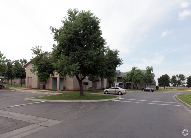 Foto del edificio - Orchard Village Apartments