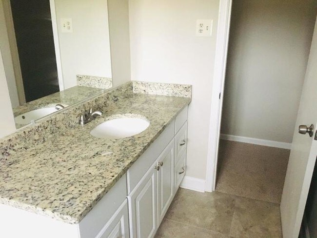 Building Photo - 6247 Brightwood Cove
