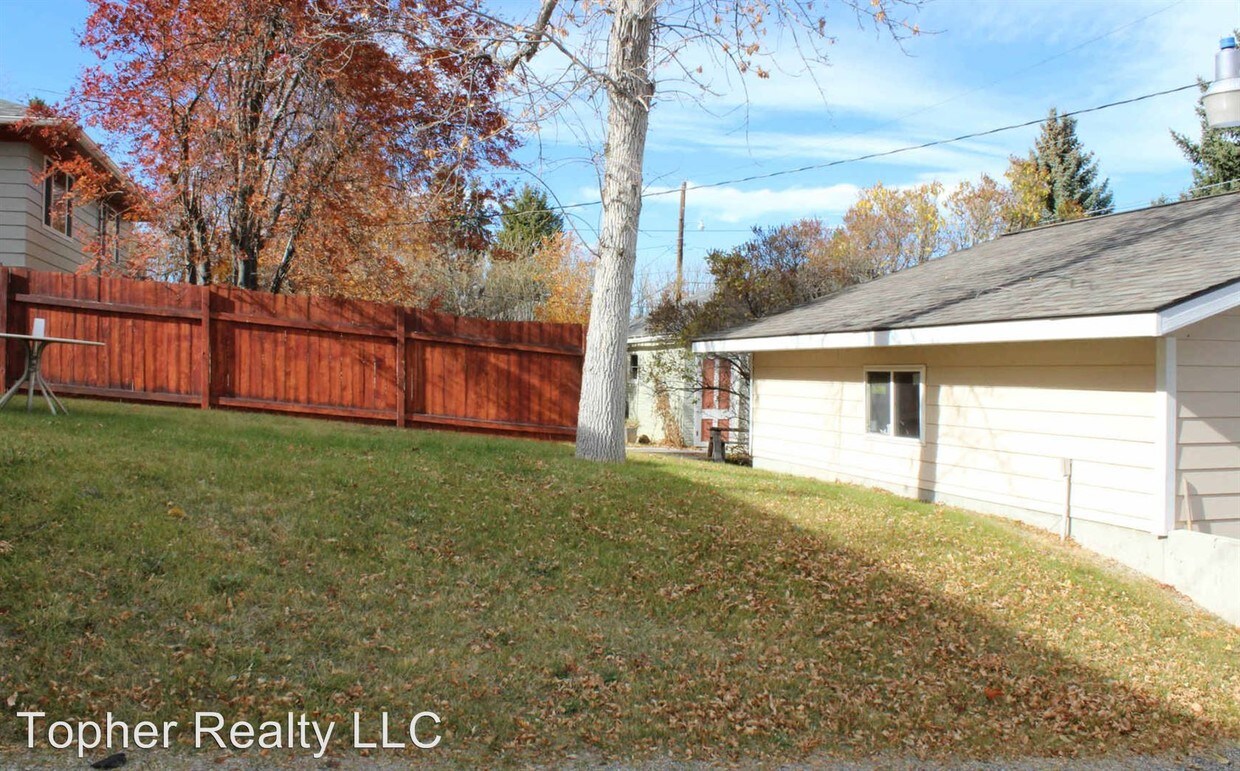 Foto del edificio - 2 br, 1 bath House - 1024 Hauser Blvd