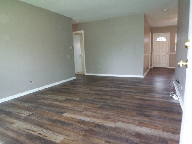 Building Photo - 1134 Cernan Ct