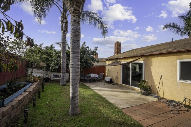 Building Photo - 1793 Thelborn Way