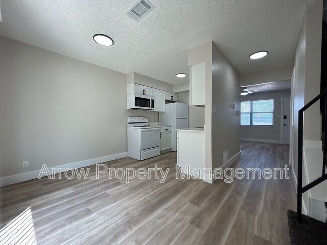 Foto del edificio - 1216 S Jackson St