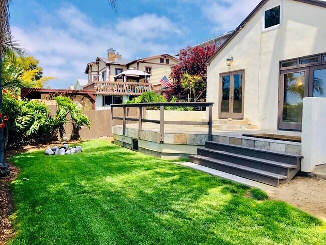 Building Photo - 528 Birmingham Dr