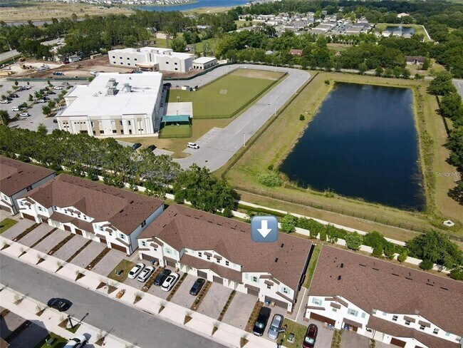 Foto del edificio - 4561 Small Creek Rd